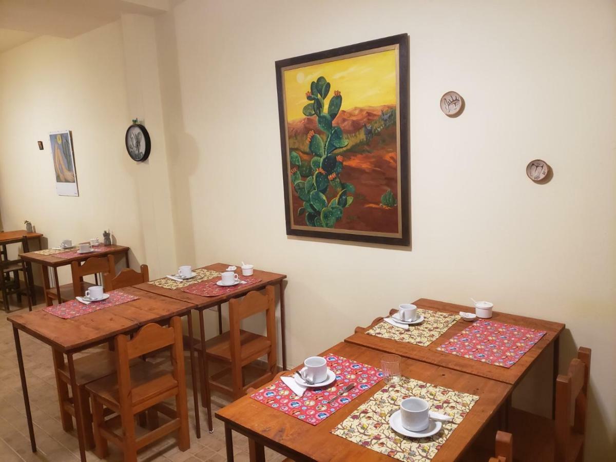 Casa Cactus Cafayate Hotel Ngoại thất bức ảnh